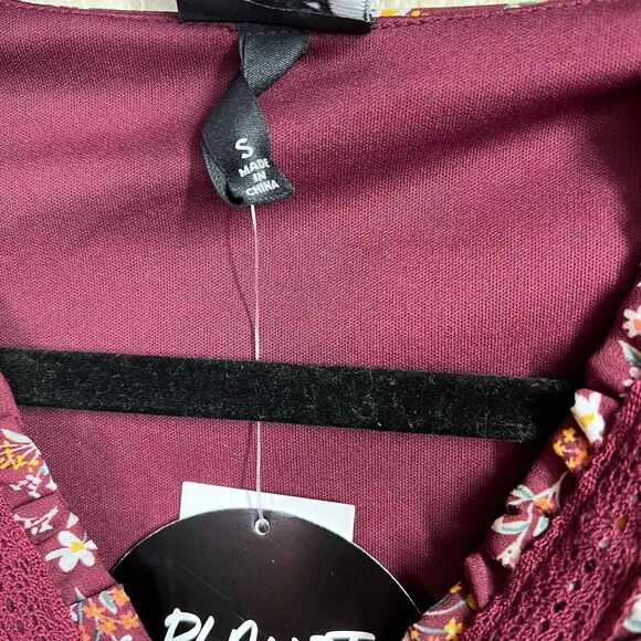 Planet Heart Juniors' Crochet-Trimmed Surplice Tiered Top Windsor Wine size S - Picture 13 of 16